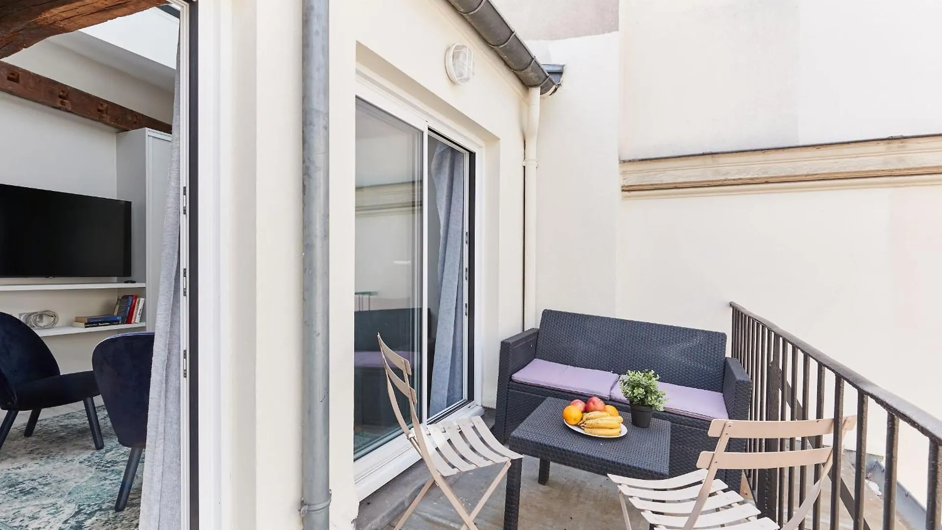 Jardin And Balcony 1br Apartman Párizs
